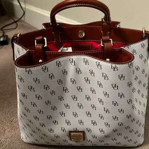Dooney & Bourke Gretta Barlow large tote NWT